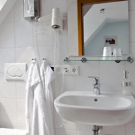 Gaestehaus Zur Kurve Zirndorf Room photo